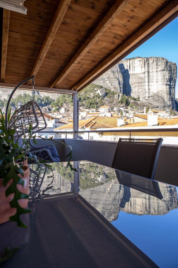 Rock State View - Unique Overlooking Meteora Flat كالامباكا المظهر الخارجي الصورة